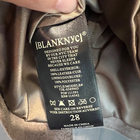 Blank NYC Women's Leather Mini Skirt Size 28 - Picture 4 of 5